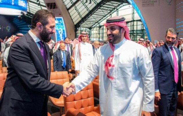 Ο Σαράα «βλέπει» τη Σαουδική Αραβία ως «κλειδί» για την ανοικοδόμηση της Συρίας, καθώς ολοκληρώνεται η «αναμόρφωσή» του