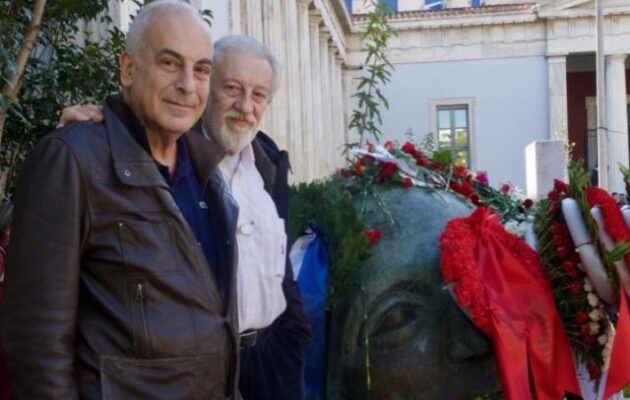 Ο Σκωτικός Τύπος τίμησε και φέτος το Πολυτεχνείο – Γερακιός: «Ο Τέκτων, ο πολίτης, ο άνθρωπος οφείλει να στέκεται όρθιος απέναντι σε κάθε μορφή αυθαιρεσίας και σκοταδισμού»