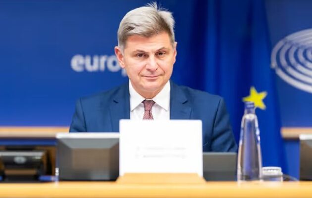 Ο Νικόλας Φαραντούρης ζήτησε «Ευρωπαϊκή ΑΟΖ» για τη Μεσόγειο