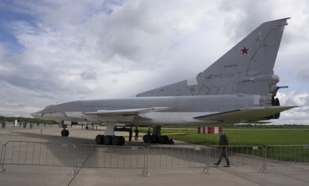 Ρωσική αεροπορική περιπολία πάνω από τη Βαλτική με βομβαρδιστικά Tu-22M3