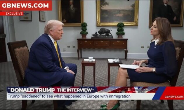  Τραμπ σε Βρετανούς: «Δεν θα σας έχει μείνει χώρα» αν δεν απελάσετε τώρα τους παράνομους μετανάστες.