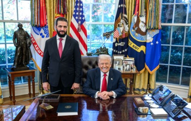 Οι ΗΠΑ ήραν ευρείες κυρώσεις στη Συρία – Ο Τραμπ περιμένει από το καθεστώς Γκολάνι συγκεκριμένες ενέργειες για να γυρίσει σελίδα στο παρελθόν και να εργαστεί για την ειρήνη στην περιοχή