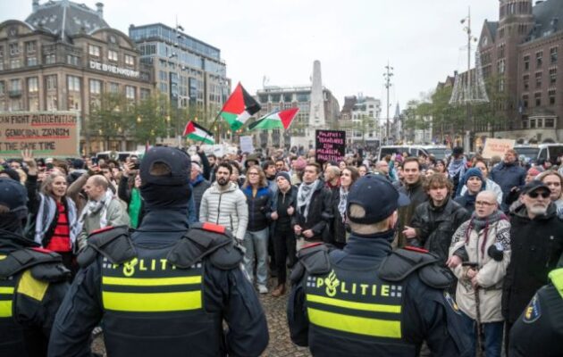 Σφαγή Εβραίων στο Σίδνεϊ και «σανδαλάκηδες»-«ακτιβιστές» στο Άμστερνταμ