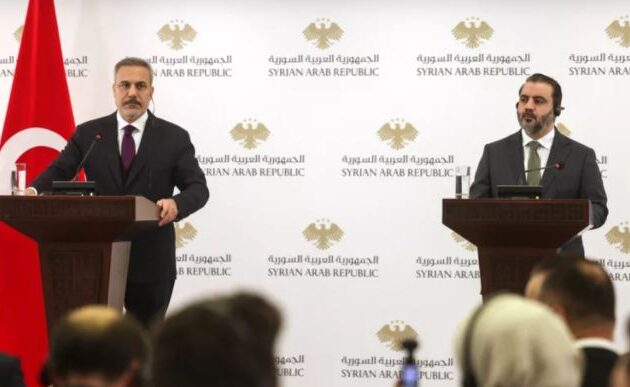 Διπλωματικό θρίλερ στη Δαμασκό: Διέκοψαν ξαφνικά τον Φιντάν και οι αντιδράσεις της Άγκυρας