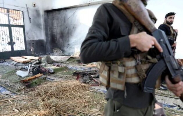 Πολύνεκρη έκρηξη σε τέμενος της Χομς – Την ευθύνη ανέλαβαν τζιχαντιστές