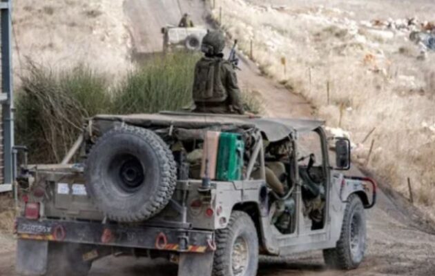 Ισραηλινά στρατιωτικά οχήματα και άρματα μάχης στην Κουνέιτρα