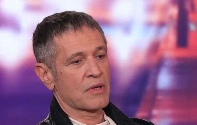 Θρήνος από τον Αιμίλιο Χειλάκη: «Το παιδί μέσα μου σήμερα γέρασε, το πήρες μαζί σου»