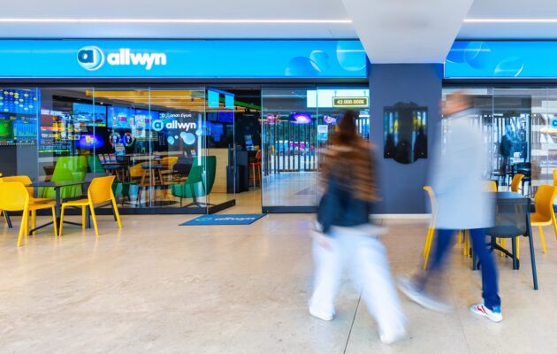 Έτσι θα είναι τα καταστήματα ΟΠΑΠ στην εποχή της Allwyn – Στο επίκεντρο η μοντέρνα αισθητική και οι εξελιγμένες εμπειρίες για τους πελάτες