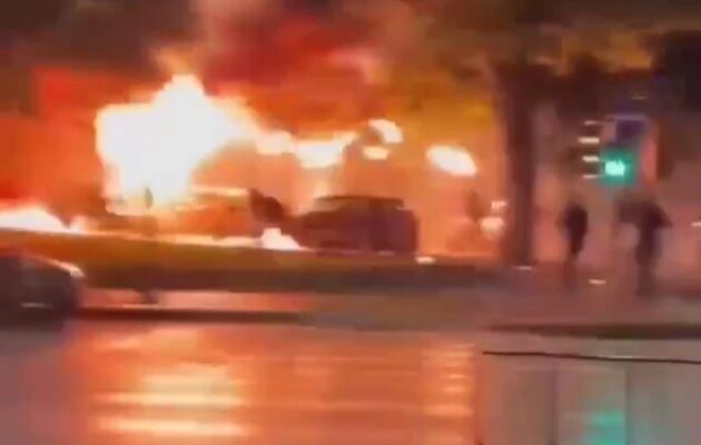 Ιράν: Απαρχή μίας επανάστασης; Εκατομμύρια διαδηλωτές στους δρόμους