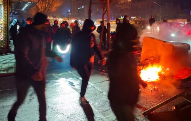 Τουλάχιστον 2.500 νεκροί στις διαδηλώσεις στο Ιράν – Το κράτος προγραμματίζει ομαδική κηδεία για 300 άτομα