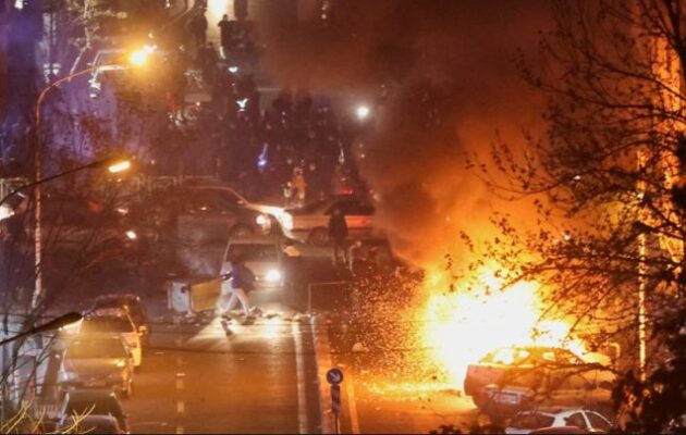 Η βίαιη καταστολή στο Ιράν φαίνεται να αποδίδει – Συνεχίζονται ωστόσο οι εστίες αναταραχής