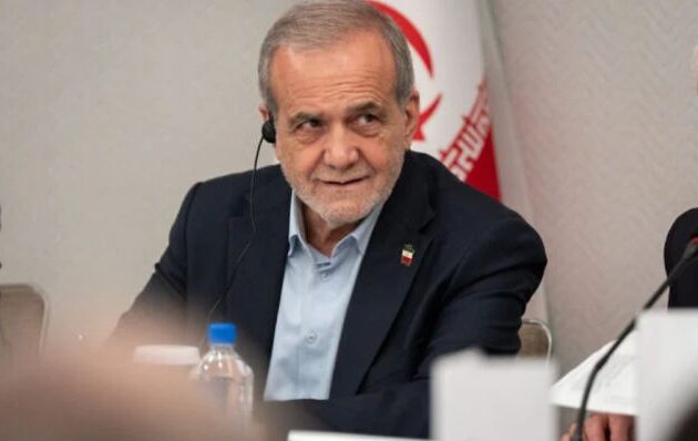 Ιρανός Πρόεδρος: Επίθεση στον Ανώτατο Ηγέτη σημαίνει «ολοκληρωτικό πόλεμο με το ιρανικό έθνος»