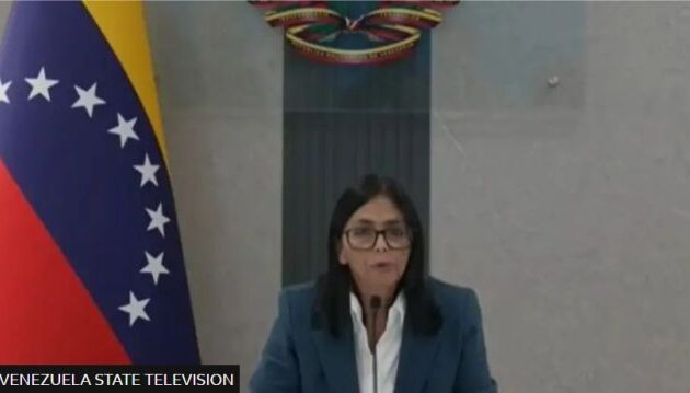 Ροντρίγκεζ: «Υπάρχει νόμιμη κυβέρνηση στη Βενεζουέλα» – «Έτοιμη για άμυνα η Βενεζουέλα»