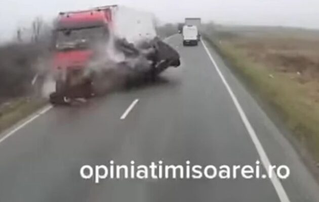 Νεκροί 7 φίλαθλοι του ΠΑΟΚ σε σφοδρό τροχαίο  στη Ρουμανία – Άμορφη μάζα σιδερικών το βανάκι