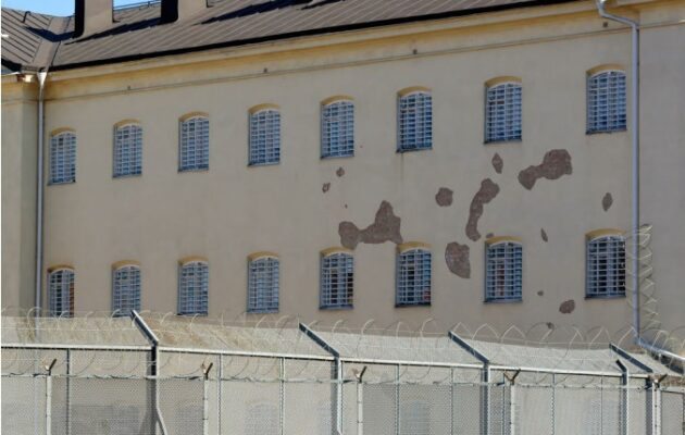 Σουηδία: Νέο νομοσχέδιο για τη φυλάκιση ανηλίκων από τα 13 έτη τους