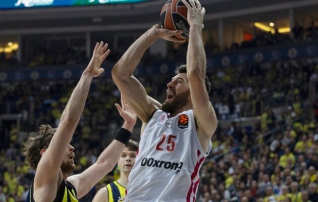 Euroleague: Λύγισε στο φινάλε ο Ολυμπιακός 88-80 από τη Φενερμπαχτσέ στην Κωνσταντινούπολη