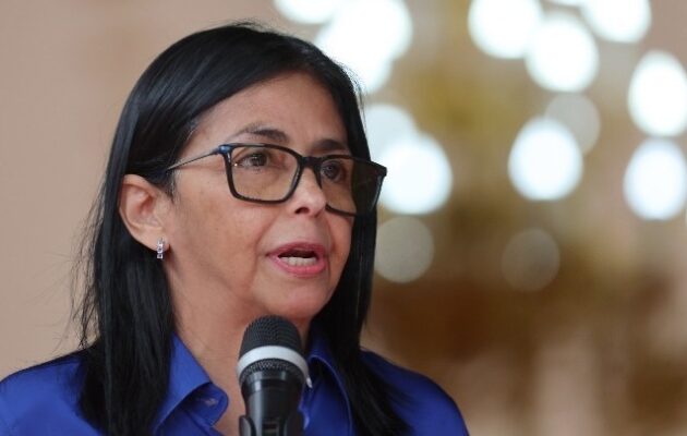 Βενεζουέλα: Συνάντηση του διευθυντή της CIA Ράτκλιφ με την προσωρινή πρόεδρο της Βενεζουέλας Ροντρίγκεζ στο Καράκας