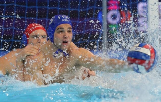 Θρίαμβος για την Εθνική πόλο 15-13 την Ιταλία και … φουλ για μετάλλιο στο Ευρωπαϊκό