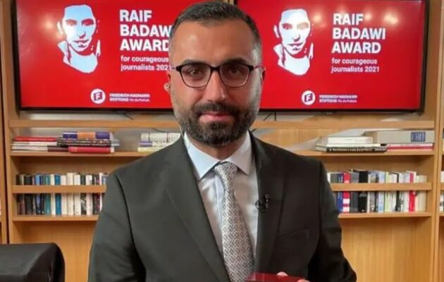 Τουρκία: Προφυλακίστηκε ο δημοσιογράφος της Deutsche Welle, Αλιτζάν Ουλούνταγ – Σφοδρές αντιδράσεις για τη δικαστική απόφαση