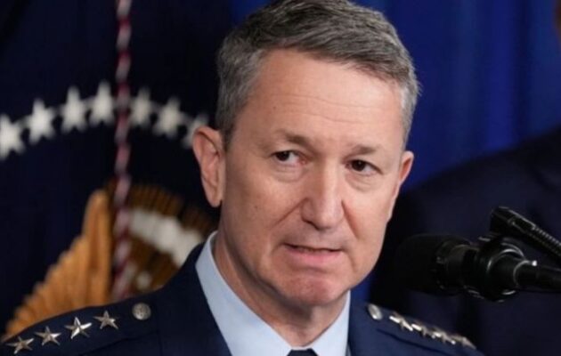 CNNi: Ο αρχηγος των Ε.Δ. των ΗΠΑ  προειδοποίησε τον Τραμπ πως η έκβαση μιας επίθεσης στο Ιράν είναι αβέβαιη