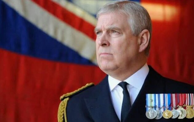 Οι νέοι γείτονες του έκπτωτου πρίγκιπα Άντριου φοβούνται τα χειρότερα μετά τις τελευταίες ζοφερές αποκαλύψεις για τον Έπσταϊν – «Εξορίστε τον»