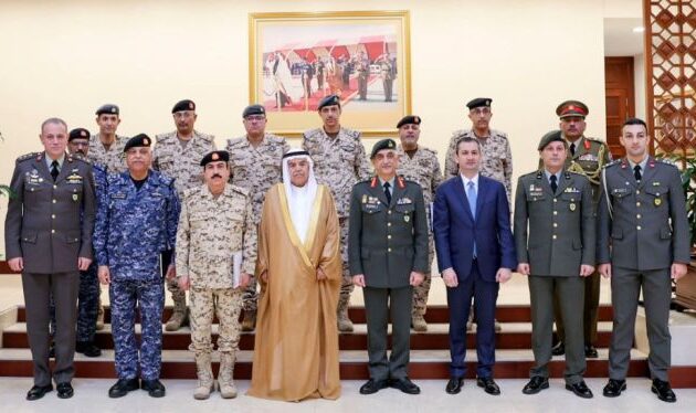 Ο Αρχηγός της Εθνικής Φρουράς στο Μπαχρέιν για την ενίσχυση της αμυντικής συνεργασίας