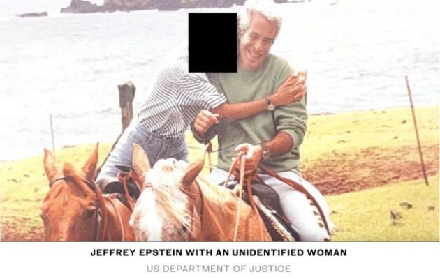 Θύμα του Τζέφρι Έπσταϊν καταγγέλλει: «Άρπαξαν το παιδί του δέκα λεπτά μετά τη γέννησή του»