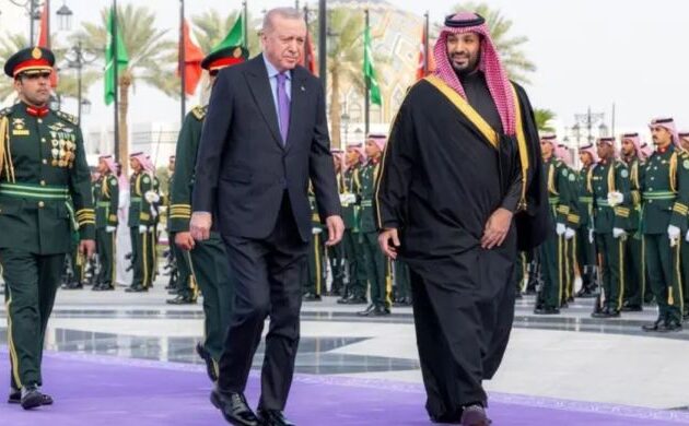 Ο Σαουδάραβας Πρίγκιπας Διάδοχος συναντήθηκε με τον Τούρκο Πρόεδρο στο Ριάντ