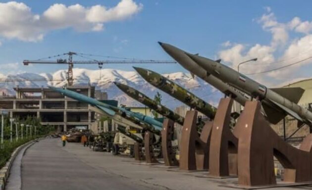 Νοοτροπία Αρμαγεδδώνα στο Ιράν με ριζωμένη παράνοια και επιθετική προπαγάνδα