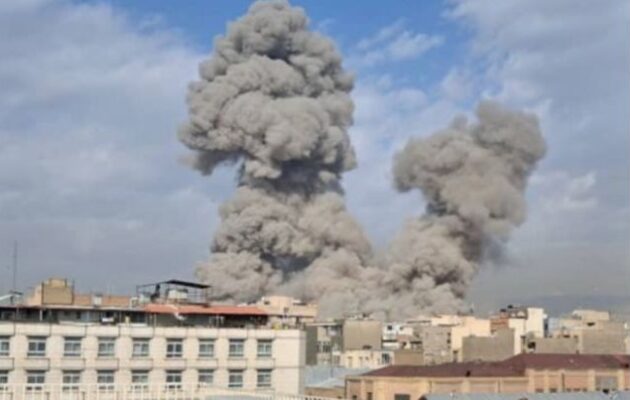 Επίθεση στο Ιράν: Περισσότεροι από 200 οι νεκροί, ο πρώτος απολογισμός