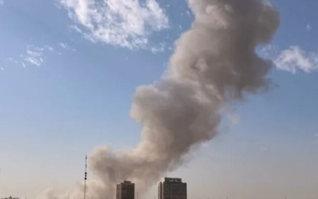 Αντεπίθεση του Ιράν: Χτύπησε το Ισραήλ και αμερικάνικους στόχους σε Μπαχρέιν και Αμπού Ντάμπι