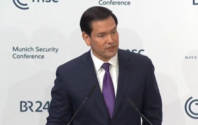 Μάρκο Ρούμπιο: «Εμείς στην Αμερική δεν έχουμε κανένα ενδιαφέρον να είμαστε οι ευγενικοί και εύτακτοι τοποτηρητές της ελεγχόμενης παρακμής της Δύσης» – Ολόκληρη η ομιλία