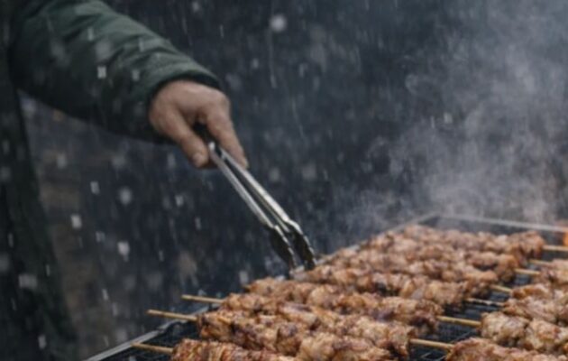 Καιρός: Τσικνοπέμπτη με ισχυρές βροχές, καταιγίδες και πολύ ενισχυμένους ανέμους