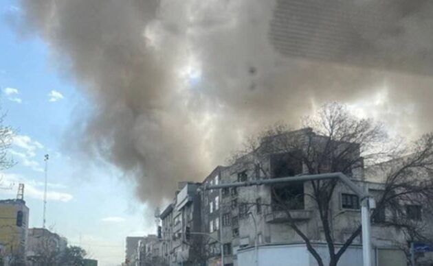 Ο πόλεμος ξεκίνησε: ΗΠΑ και Ισραήλ επιτέθηκαν στο Ιράν – Εκρήξεις στην Τεχεράνη