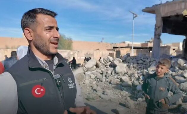 Συρία: Η τουρκική MİT μοιράζει όπλα στις φυλές της Ανατ. Συρίας για να επιτεθούν στους Κούρδους