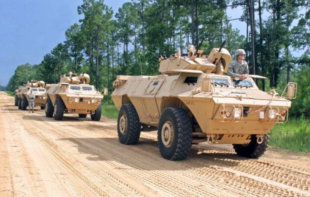 Ελληνικός στρατός με τεθωρακισμένα στη Γάζα