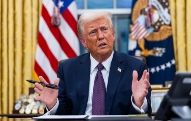 Τραμπ: Η Ινδία συμφώνησε να σταματήσει να αγοράζει πετρέλαιο από τη Ρωσία