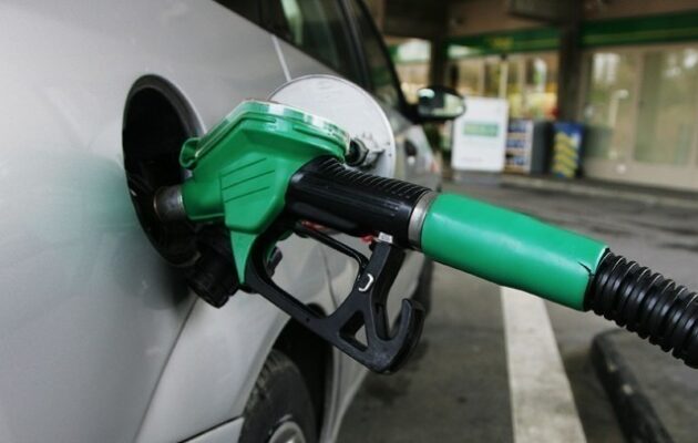 Οι αυτοκινητοβιομηχανίες επιστρέφουν στην παραγωγή πετρελαιοκίνητων οχημάτων