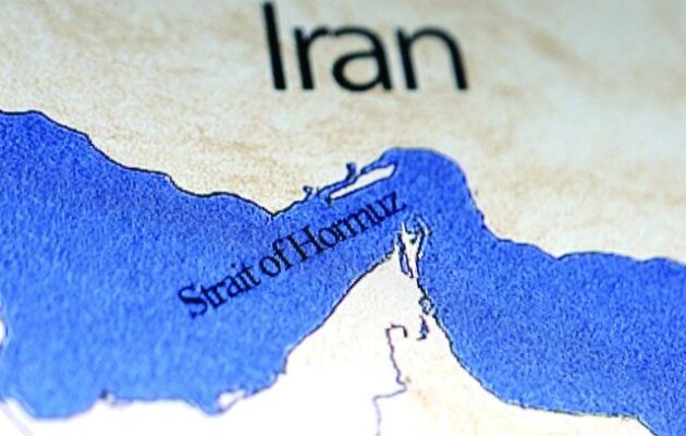 Κάλεσμα Τραμπ σε διεθνή συμμαχία για την ασφάλεια των Στενών του Ορμούζ