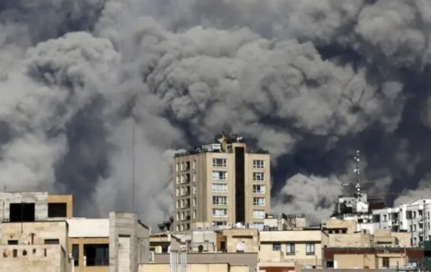 Γερμανικό δίκτυο ntv: Μήπως οι βόμβες του Τραμπ ανάβουν το φυτίλι;