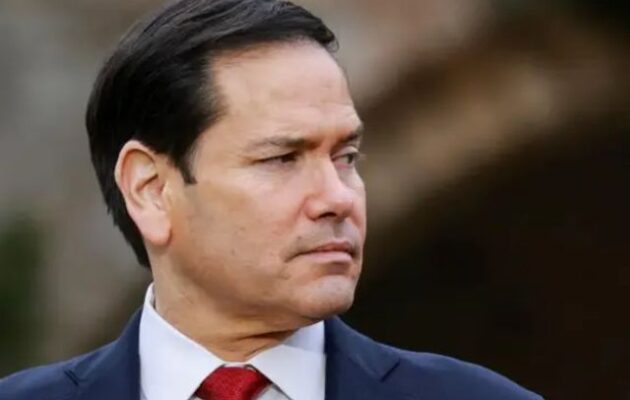 Οι ΗΠΑ «δεσμευμένες να ολοκληρώσουν το έργο» στο Ιράν – Ο Ρούμπιο δηλώνει πως τα Στενά του Ορμούζ θα παραμείνουν ανοιχτά