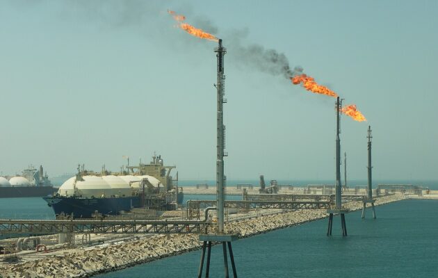 Χτύπημα-απάντηση Ιράν στη μεγαλύτερη εγκατάσταση LNG στον κόσμο στο Κατάρ