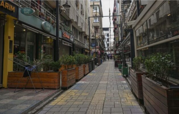 Πλήγμα στον τουρισμό της Τουρκίας από τον πόλεμο στο Ιράν: Αυξάνονται οι ακυρώσεις και τα κόστη