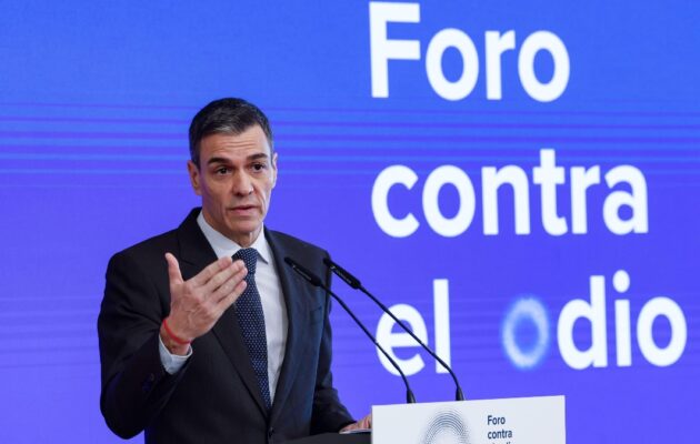 Ο Σάντσεθ κόβει ΦΠΑ και ΕΦΚ σε ενέργεια και παγώνει τα ενοίκια – Πακέτο ανακούφισης 5 δισ. ευρώ