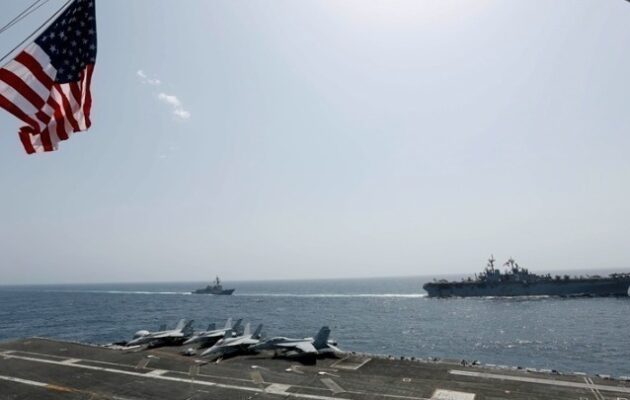 Ιράν: Oι Φρουροί της Επανάστασης υποστηρίζουν ότι έπληξαν το αεροπλανοφόρο «Αβραάμ Λίνκολν»