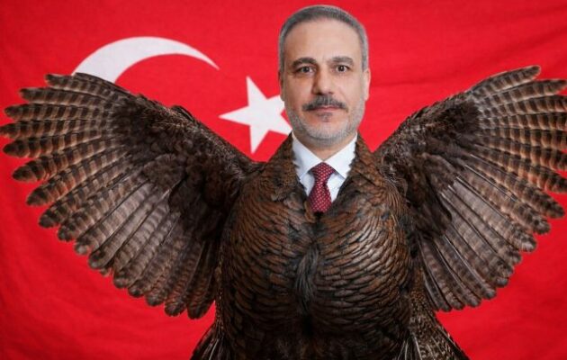 Η τουρκεμένη «κότα» Χακάν Φιντάν απείλησε: Η συμμαχία Ελλάδας-Κύπρου-Ισραήλ «ενδέχεται να οδηγήσει σε πόλεμο»