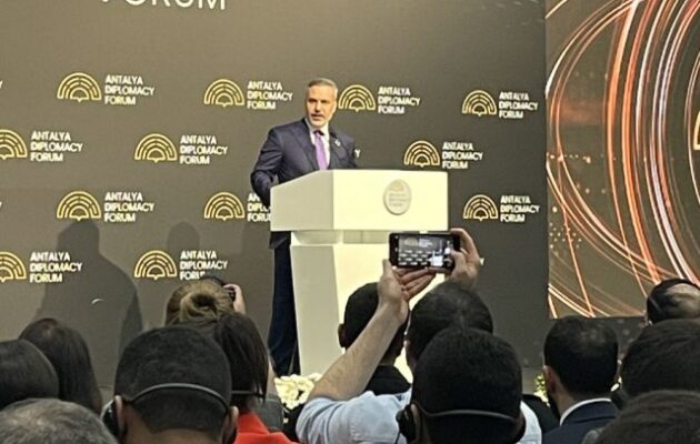 Η τουρκεμένη «κότα» Χακάν Φιντάν, ΥΠΕΞ Τουρκίας, «τρέμει» από τη συμμαχία Ελλάδας, Κύπρου, Ισραήλ – Απείλησε με «τζιχάντ» ο Κούρδος εξωμότης