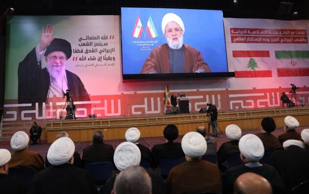 Ο Κατζ απειλεί να στείλει τον ηγέτη της Χεζμπολάχ, Κασέμ, στα «τάρταρα της κολάσεως» για τις επιθέσεις με ρουκέτες