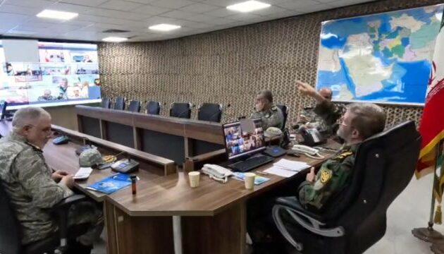 Ιράν: Κανένας εχθρός δεν πρέπει να επιζήσει από χερσαία επίθεση, δήλωσε ο αρχηγός του ιρανικού στρατού