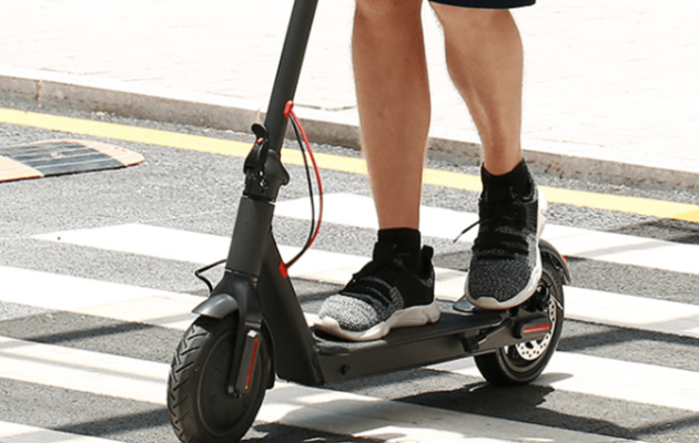 Τραγωδία στην Ηλεία: Νεκρός 13χρονος που οδηγούσε ηλεκτρικό πατίνι και συγκρούστηκε με ΙΧ